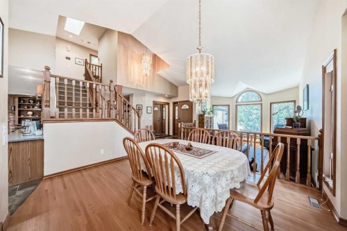 29 Deer River Green Se, Calgary, AB - Indoor Photo Showing Dining Room