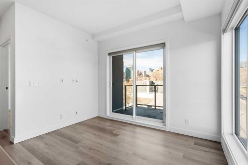 401-455 1 Avenue Ne, Calgary, AB - Indoor Photo Showing Other Room