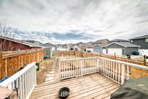 404 Redstone Grove Ne, Calgary, AB - Outdoor