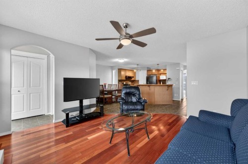 78 Cranberry Close Se, Calgary, AB - Indoor Photo Showing Other Room