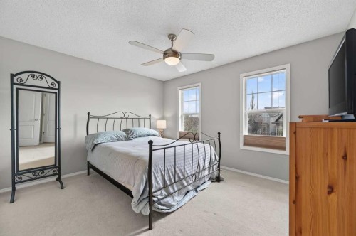 78 Cranberry Close Se, Calgary, AB - Indoor Photo Showing Bedroom
