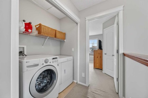 78 Cranberry Close Se, Calgary, AB - Indoor Photo Showing Bedroom