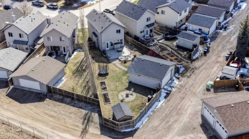 78 Cranberry Close Se, Calgary, AB - Outdoor