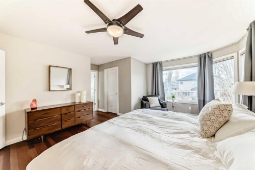 127 Cimarron Park Circle, Okotoks, AB - Indoor Photo Showing Bedroom