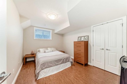 127 Cimarron Park Circle, Okotoks, AB - Indoor Photo Showing Bedroom