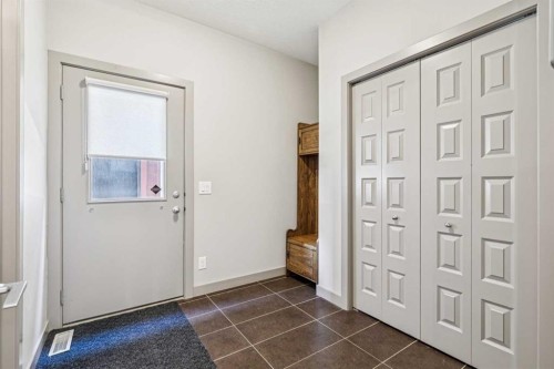 2011 48 Avenue Sw, Calgary, AB - Indoor Photo Showing Other Room