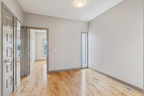 2011 48 Avenue Sw, Calgary, AB - Indoor Photo Showing Other Room
