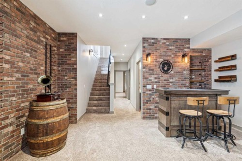 2011 48 Avenue Sw, Calgary, AB - Indoor Photo Showing Other Room