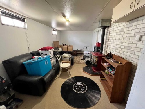 132 8 Avenue, Gleichen, AB - Indoor