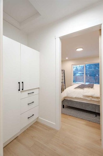 451 Arlington Drive Se, Calgary, AB - Indoor