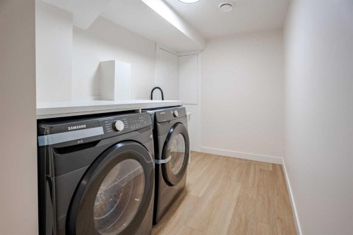 451 Arlington Drive Se, Calgary, AB - Indoor Photo Showing Laundry Room