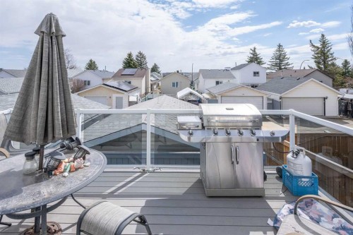 136 Hunterhorn Drive Ne, Calgary, AB - Outdoor