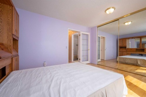 136 Hunterhorn Drive Ne, Calgary, AB - Indoor Photo Showing Bedroom