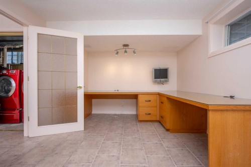 136 Hunterhorn Drive Ne, Calgary, AB - Indoor Photo Showing Other Room