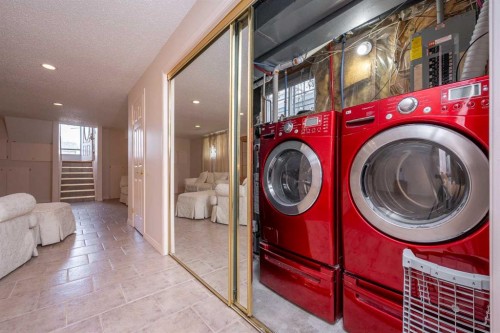 136 Hunterhorn Drive Ne, Calgary, AB - Indoor Photo Showing Laundry Room
