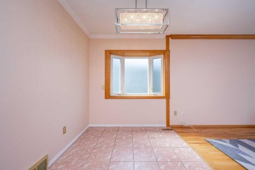 136 Hunterhorn Drive Ne, Calgary, AB - Indoor Photo Showing Other Room