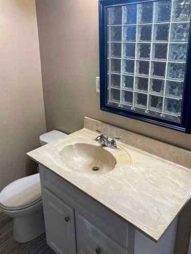 84 Waterloo Drive Sw, Calgary, AB - Indoor