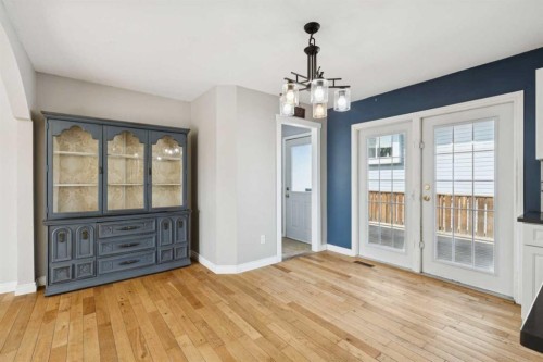 201 Southridge Place, Didsbury, AB - Indoor Photo Showing Other Room