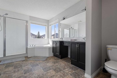 72 Pantego Close Nw, Calgary, AB - Indoor Photo Showing Bathroom