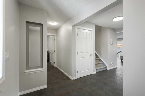 72 Pantego Close Nw, Calgary, AB - Indoor Photo Showing Other Room