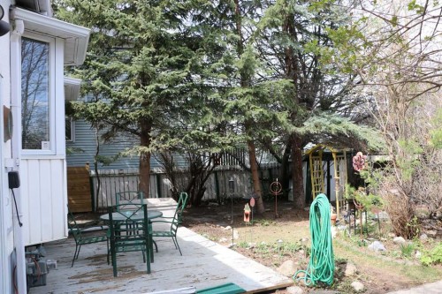 2318 Bowness Road Nw, Calgary, AB - Outdoor