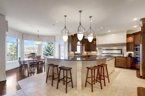 9 Spring Valley Terrace Sw, Calgary, AB 