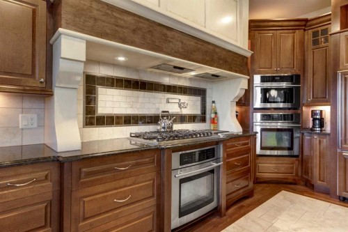 9 Spring Valley Terrace Sw, Calgary, AB 