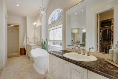 9 Spring Valley Terrace Sw, Calgary, AB 