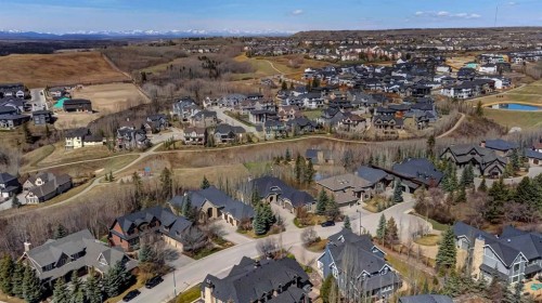 9 Spring Valley Terrace Sw, Calgary, AB 
