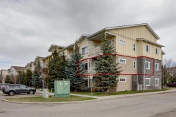 3201-4 Kingsland Close SEAirdrie, AB T4A 0J3