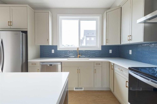  - Indoor Photo Showing Kitchen