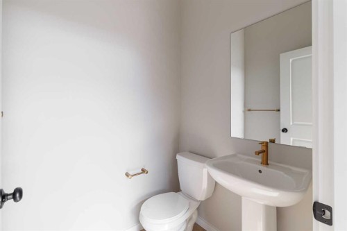  - Indoor Photo Showing Bathroom
