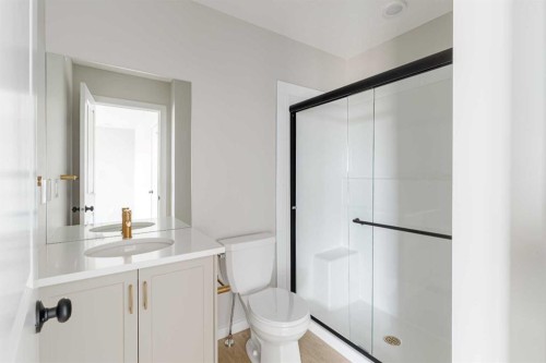  - Indoor Photo Showing Bathroom