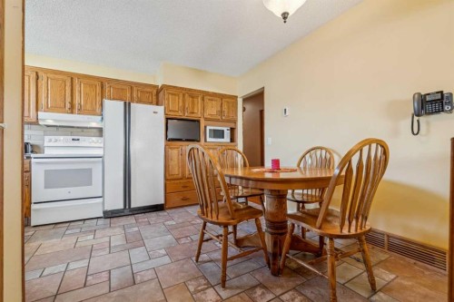 320 Whiteview Road Ne, Calgary, AB - Indoor