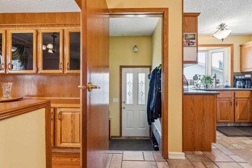 320 Whiteview Road Ne, Calgary, AB - Indoor