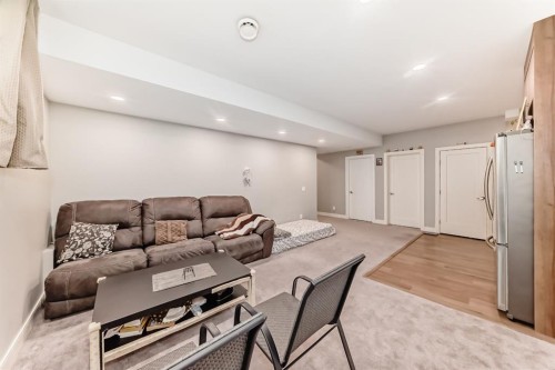 193 Kinniburgh Circle, Chestermere, AB - Indoor