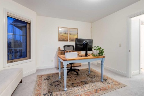 2021 32 Avenue Sw, Calgary, AB - Indoor Photo Showing Office