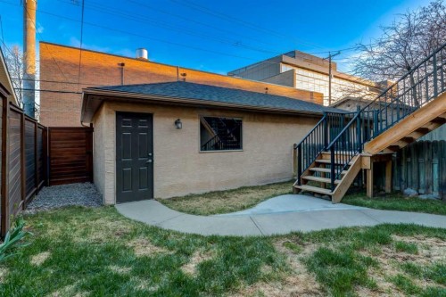 2021 32 Avenue Sw, Calgary, AB - Outdoor