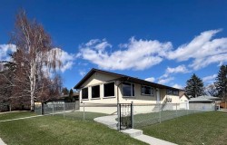 7224 21 Street SE Calgary, AB T2C 0V1