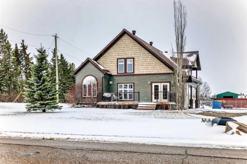 2402 16 Street  Didsbury, AB T0M 0W0