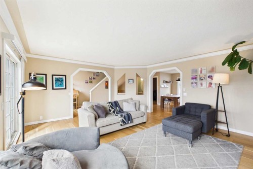 62 Tuscany Hills Park Nw, Calgary, AB - Indoor Photo Showing Living Room