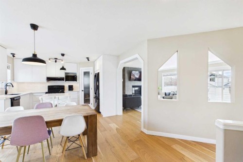 62 Tuscany Hills Park Nw, Calgary, AB - Indoor Photo Showing Dining Room