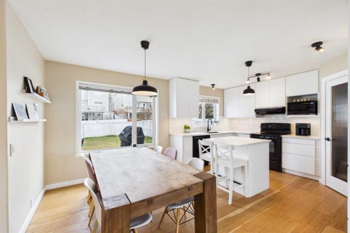 62 Tuscany Hills Park Nw, Calgary, AB - Indoor Photo Showing Kitchen