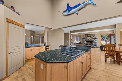 389 Eagle Heights, Canmore, AB - Indoor Photo Showing Kitchen