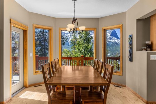 389 Eagle Heights, Canmore, AB - Indoor Photo Showing Dining Room