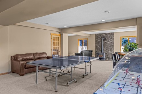389 Eagle Heights, Canmore, AB - Indoor Photo Showing Other Room