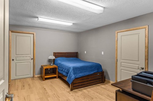 389 Eagle Heights, Canmore, AB - Indoor Photo Showing Bedroom