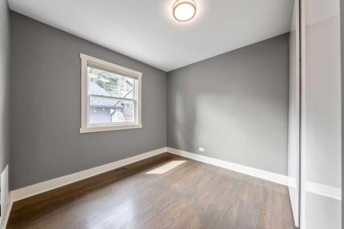 711 14A Street Se, Calgary, AB - Indoor Photo Showing Other Room