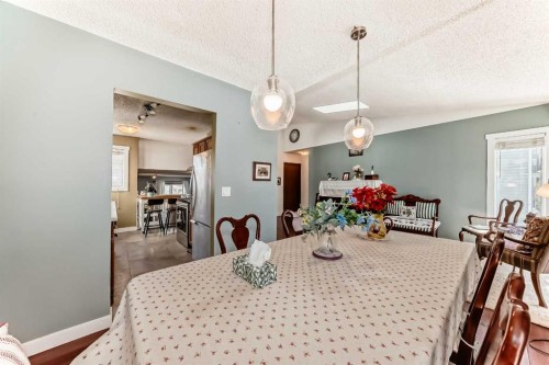 216 Hawkwood Boulevard Nw, Calgary, AB - Indoor Photo Showing Dining Room