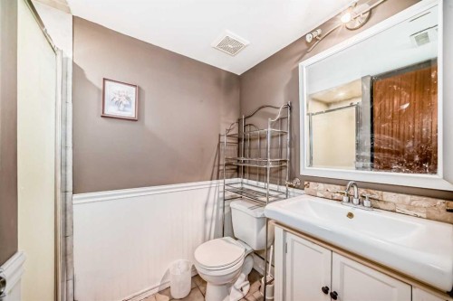 216 Hawkwood Boulevard Nw, Calgary, AB - Indoor Photo Showing Bathroom